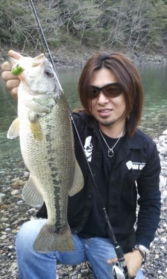 2012-04-12-171747